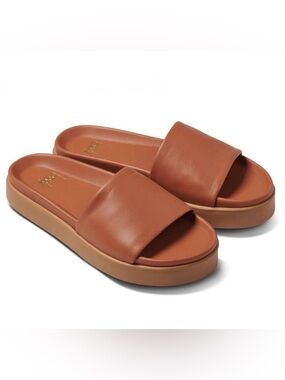 Beek Chick Sandal Slide in Tan Leather
